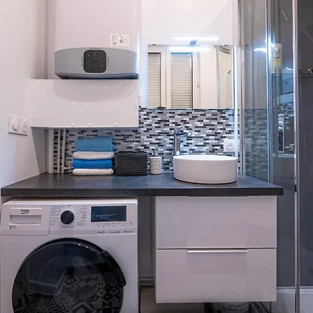 ***la Petillante*** A 2 Pas De La Gare Et Du Centre Apartment *